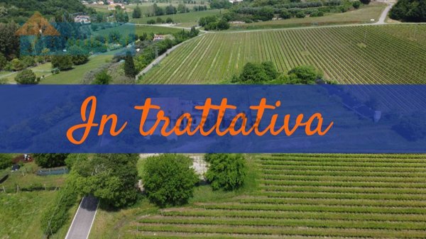 casale in vendita a Sommacampagna in zona Custoza