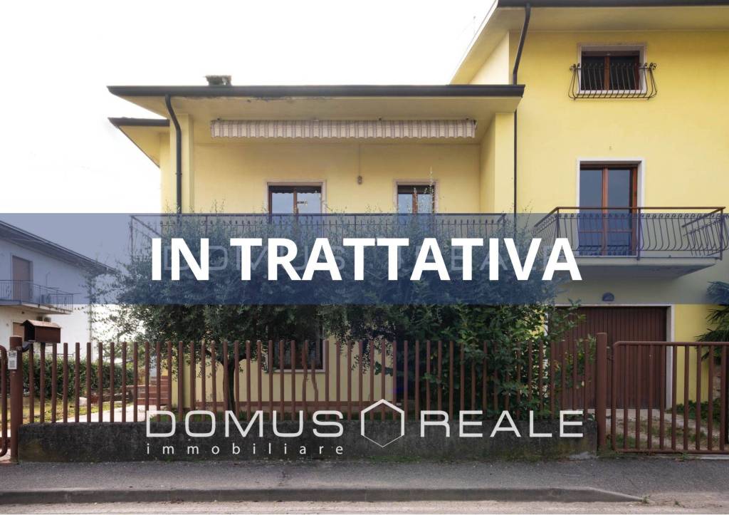 casa indipendente in vendita a Sommacampagna