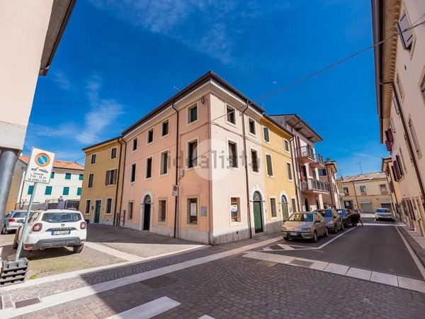 appartamento in vendita a Sommacampagna