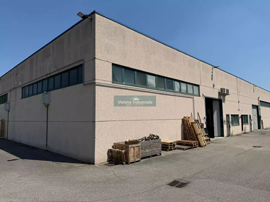 mansarda in vendita a Sommacampagna in zona Caselle