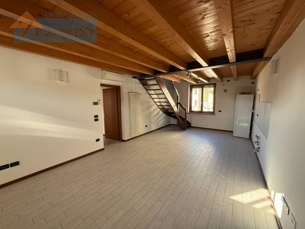 appartamento in vendita a Sommacampagna