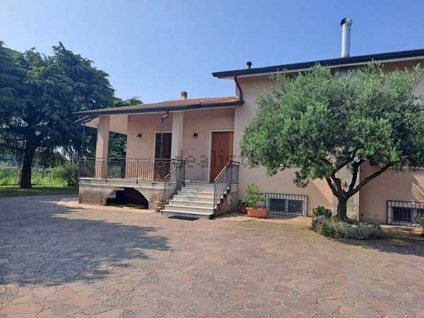 casa indipendente in vendita a Sommacampagna