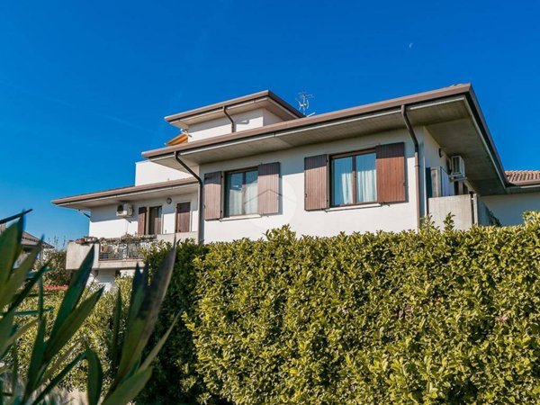 appartamento in vendita a Sommacampagna