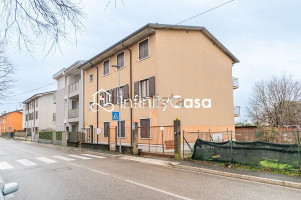 appartamento in vendita a Sommacampagna in zona Caselle