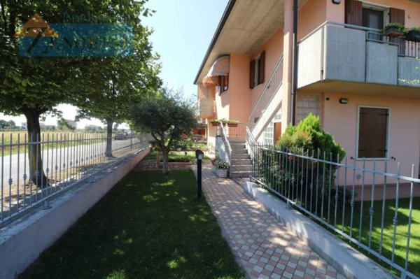 appartamento in vendita a Sommacampagna in zona Caselle