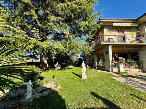 casa indipendente in vendita a Sommacampagna