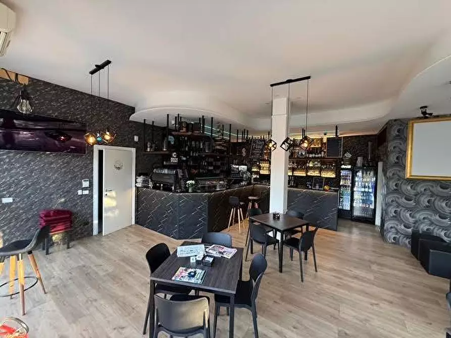 negozio in vendita a Sommacampagna