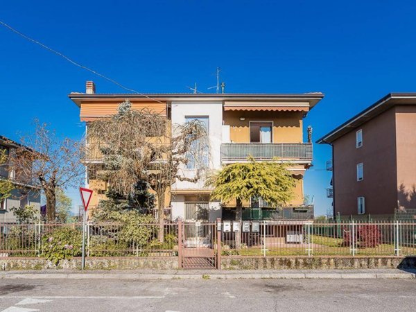 appartamento in vendita a Sommacampagna in zona Caselle