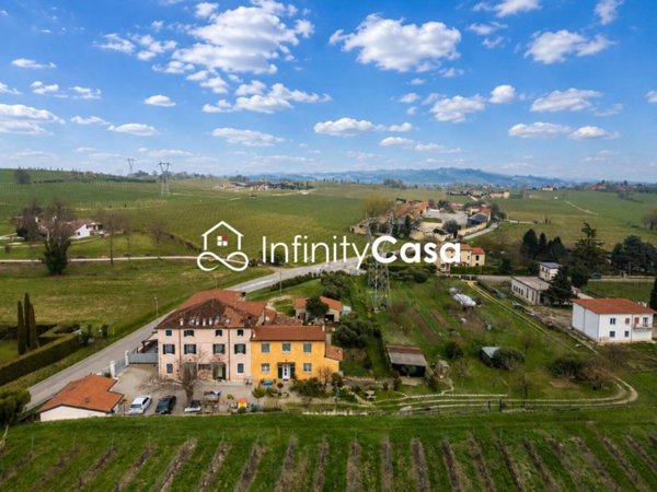 appartamento in vendita a Sommacampagna in zona Custoza