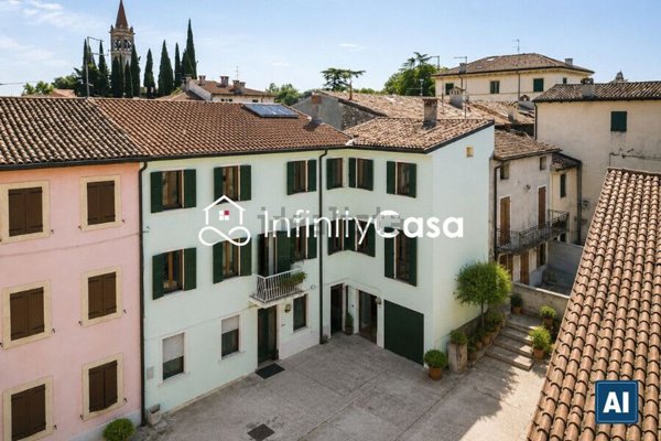 casa indipendente in vendita a Sommacampagna