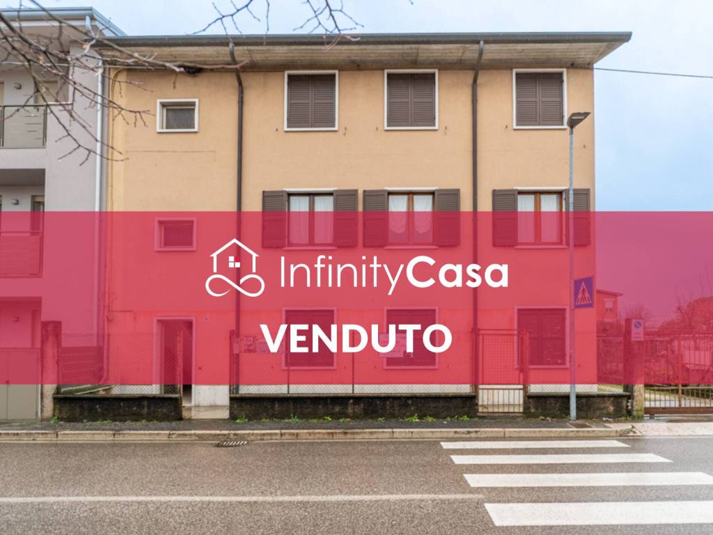 appartamento in vendita a Sommacampagna in zona Caselle