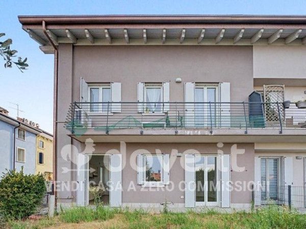 appartamento in vendita a Sommacampagna in zona Caselle
