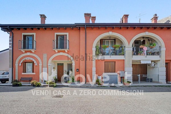 appartamento in vendita a Sommacampagna in zona Caselle