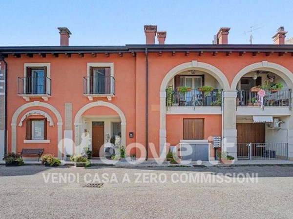 appartamento in vendita a Sommacampagna in zona Caselle