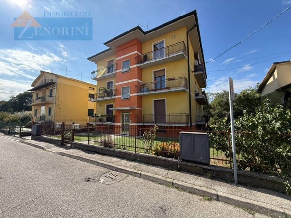 appartamento in vendita a Sommacampagna in zona Caselle