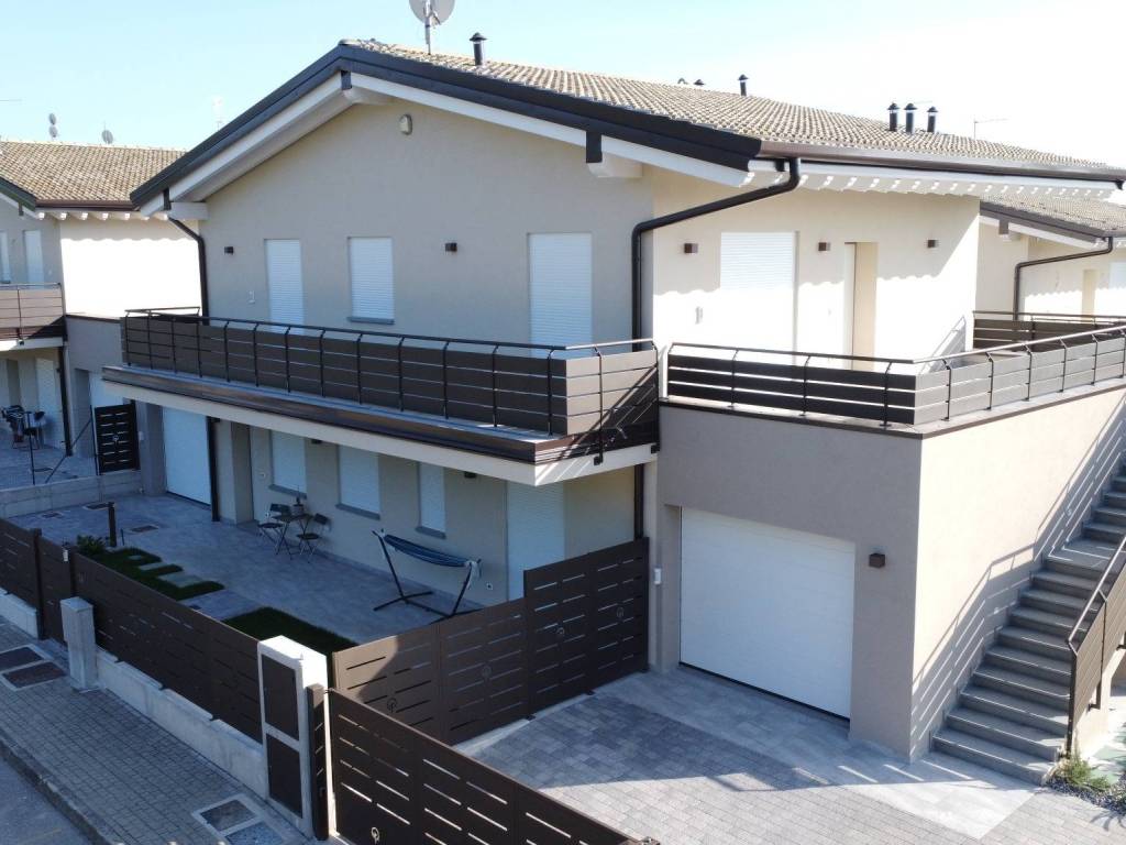 appartamento in vendita a Sona in zona Lugagnano