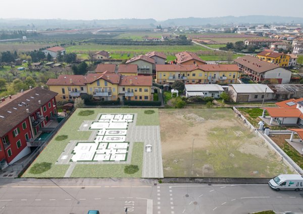 casa indipendente in vendita a Sona in zona Lugagnano