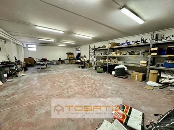 locale commerciale in vendita a Sona