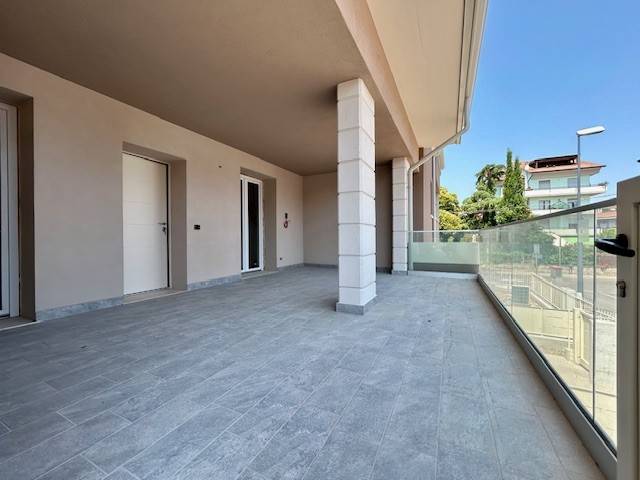 appartamento in vendita a Sona in zona Lugagnano