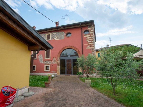 casa indipendente in vendita a Sona