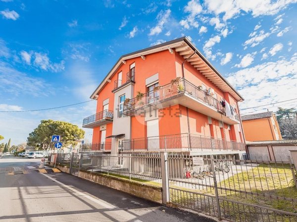 appartamento in vendita a Sona in zona Lugagnano