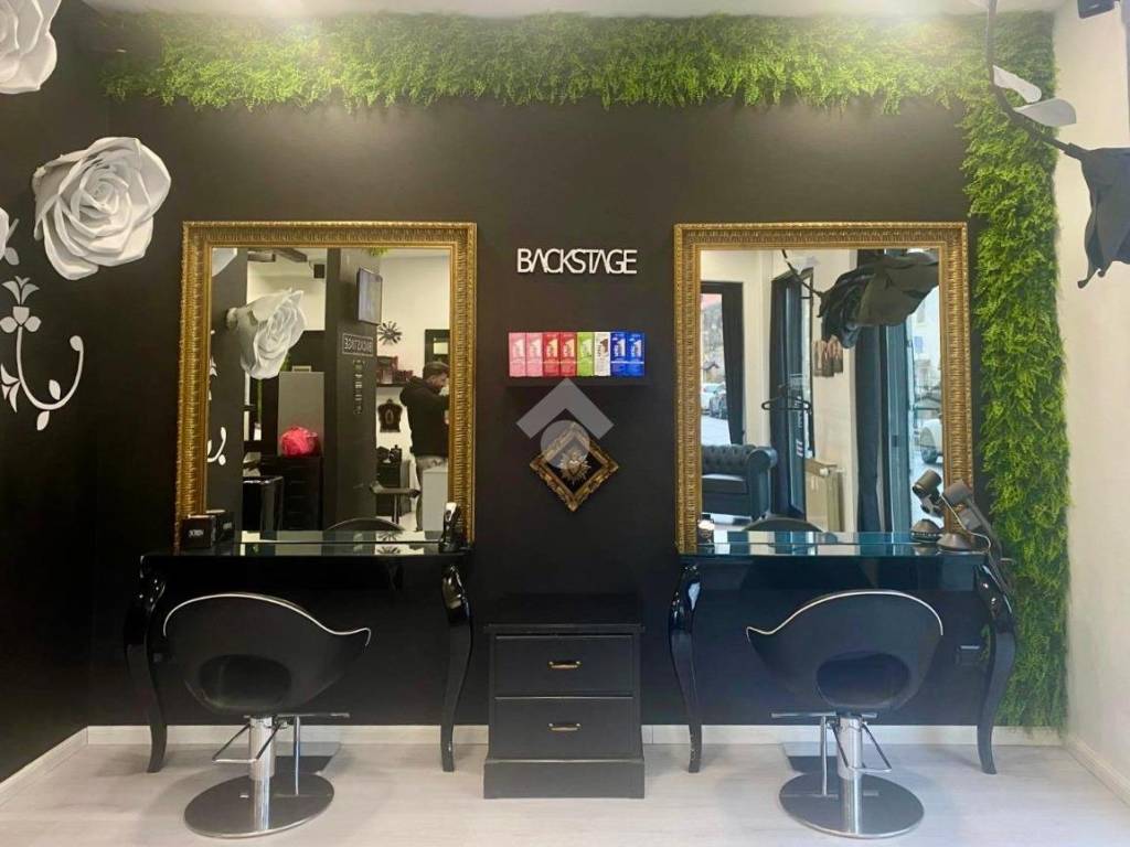 negozio in vendita a Sona in zona Lugagnano