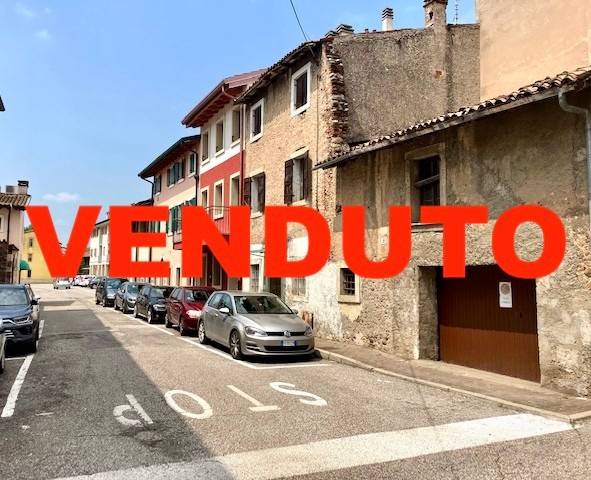 appartamento in vendita a Sona in zona Lugagnano