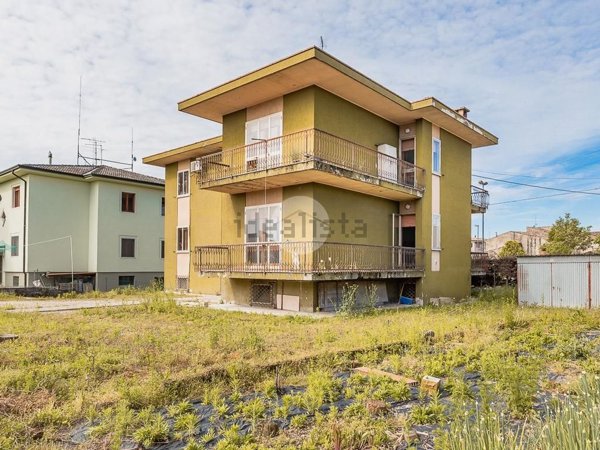 casa indipendente in vendita a Sona