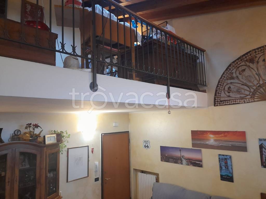 appartamento in vendita a Sona in zona Lugagnano