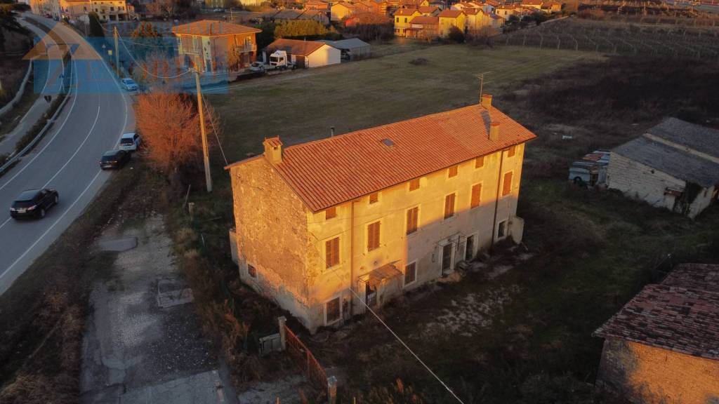 casa indipendente in vendita a Sona