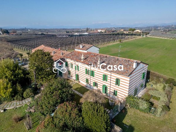 casa indipendente in vendita a Sona