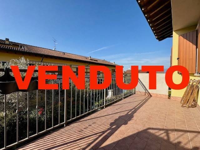 appartamento in vendita a Sona in zona Lugagnano