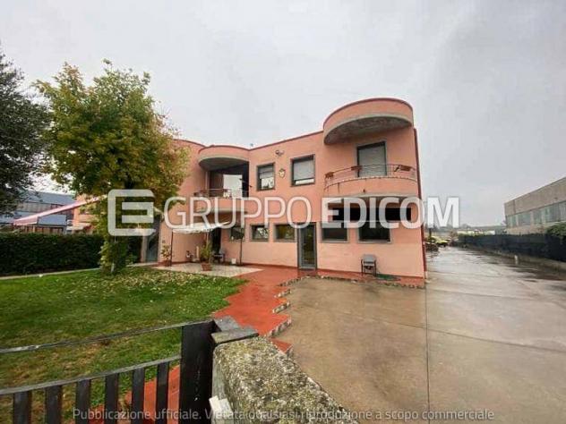 negozio in vendita a Sona