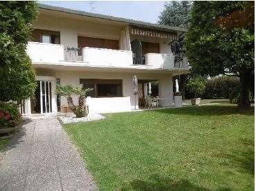 casa indipendente in vendita a Sona in zona Palazzolo