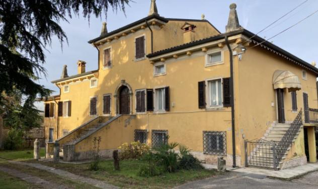 pentavano in vendita a Sona in zona San Giorgio in Salici