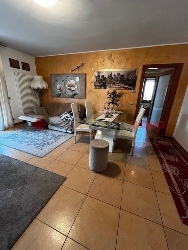 appartamento in vendita a Sona in zona Lugagnano