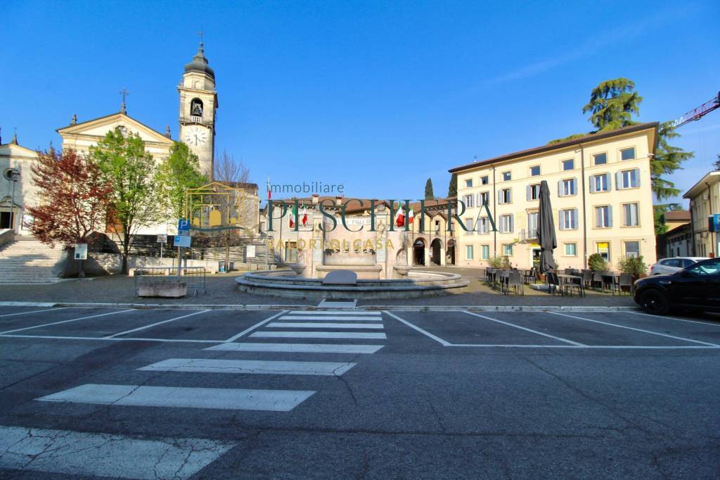 negozio in vendita a Sona