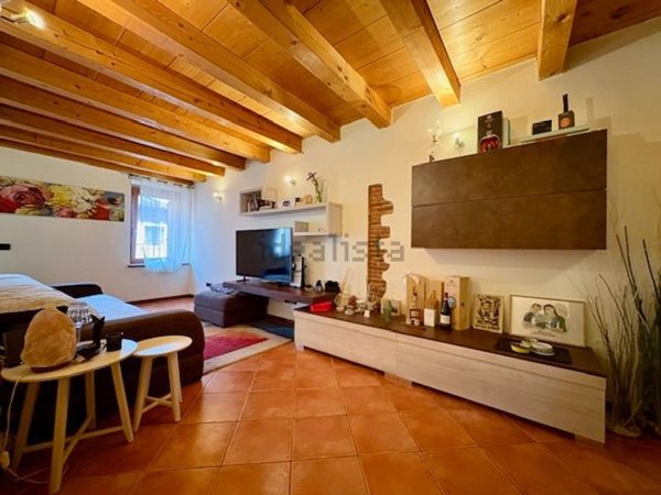 appartamento in vendita a Sona in zona Lugagnano