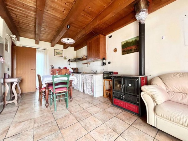 casa indipendente in vendita a Sona
