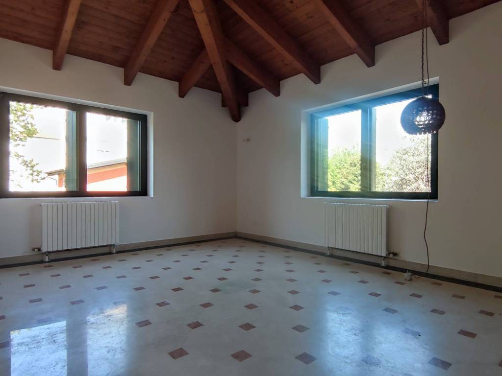 appartamento in vendita a Sona in zona Lugagnano