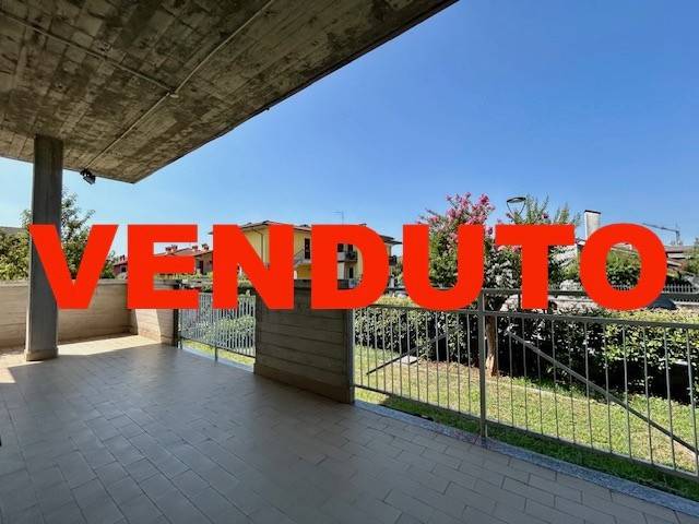 appartamento in vendita a Sona in zona Lugagnano