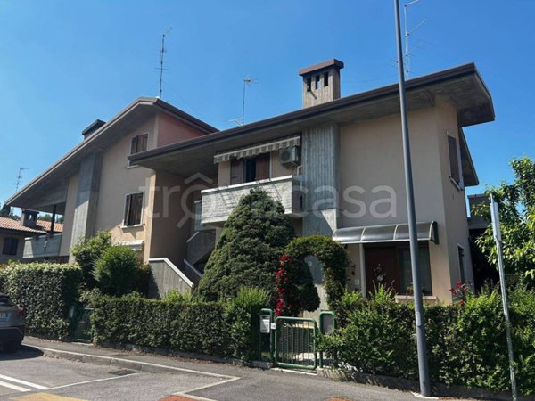 appartamento in vendita a Sona in zona Palazzolo