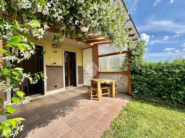 appartamento in vendita a Sona in zona Lugagnano