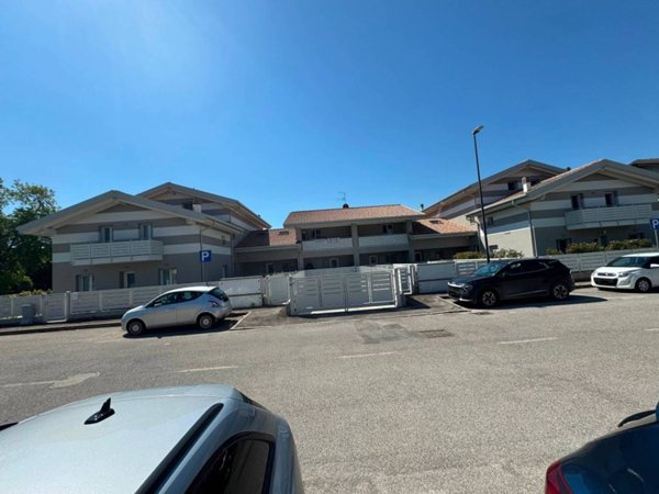 appartamento in vendita a Sona in zona Lugagnano