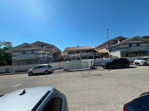 appartamento in vendita a Sona in zona Lugagnano