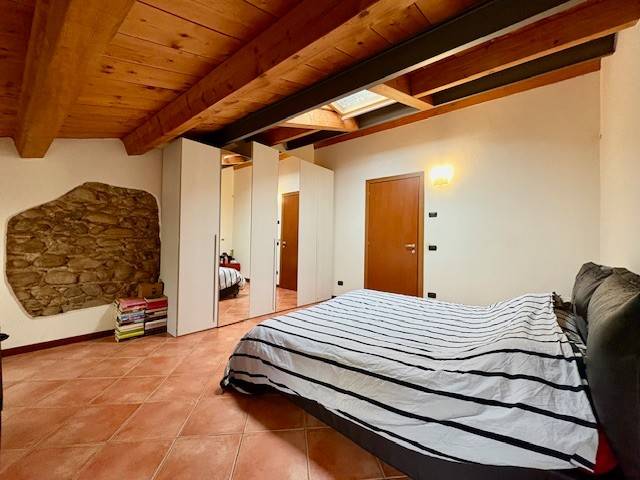 casa indipendente in vendita a Sona in zona Lugagnano