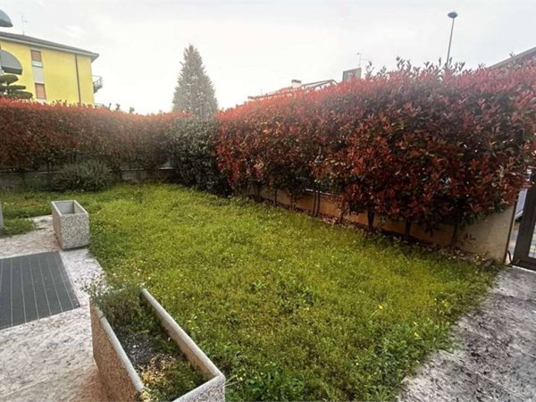 appartamento in vendita a Sona in zona Lugagnano
