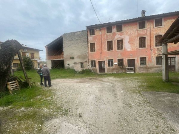 terreno agricolo in vendita a Sona in zona Lugagnano