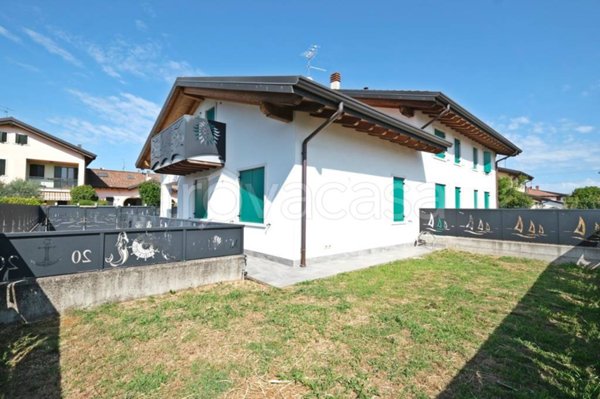 casa indipendente in vendita a Sona in zona Lugagnano