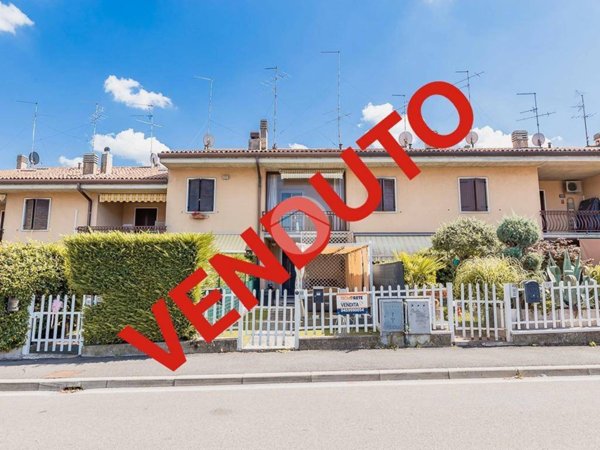 casa indipendente in vendita a Sona in zona Palazzolo